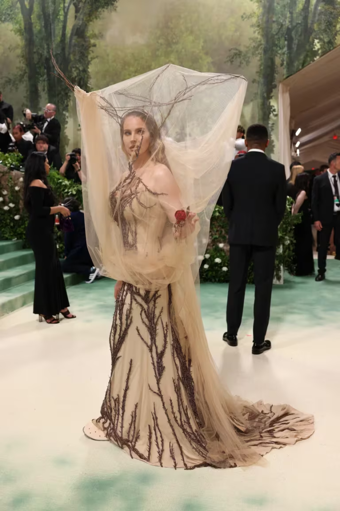 image-12-683x1024 MET GALA 2024: TODOS LOS LOOKS DE LA ALFOMBRA MÁS EMBLEMÁTICA DE LA MODA Y EL ARTE