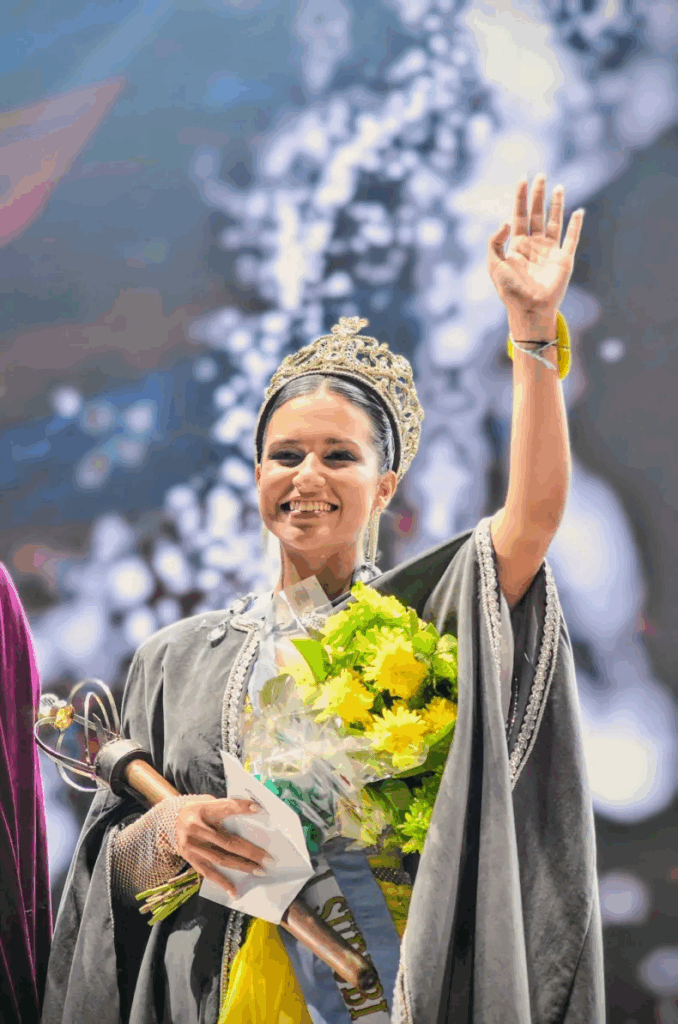 image-3-678x1024 JUANA ESTEFANÍA AGUIRRE ES LA NUEVA REINA NACIONAL DEL SURUBÍ