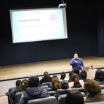 Capacitan a emprendedores sobre inversión y ganancias